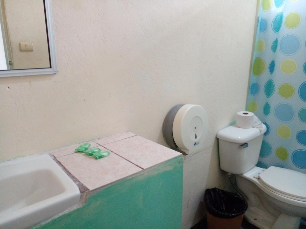 La Pension Backpackers La Fortuna Ngoại thất bức ảnh